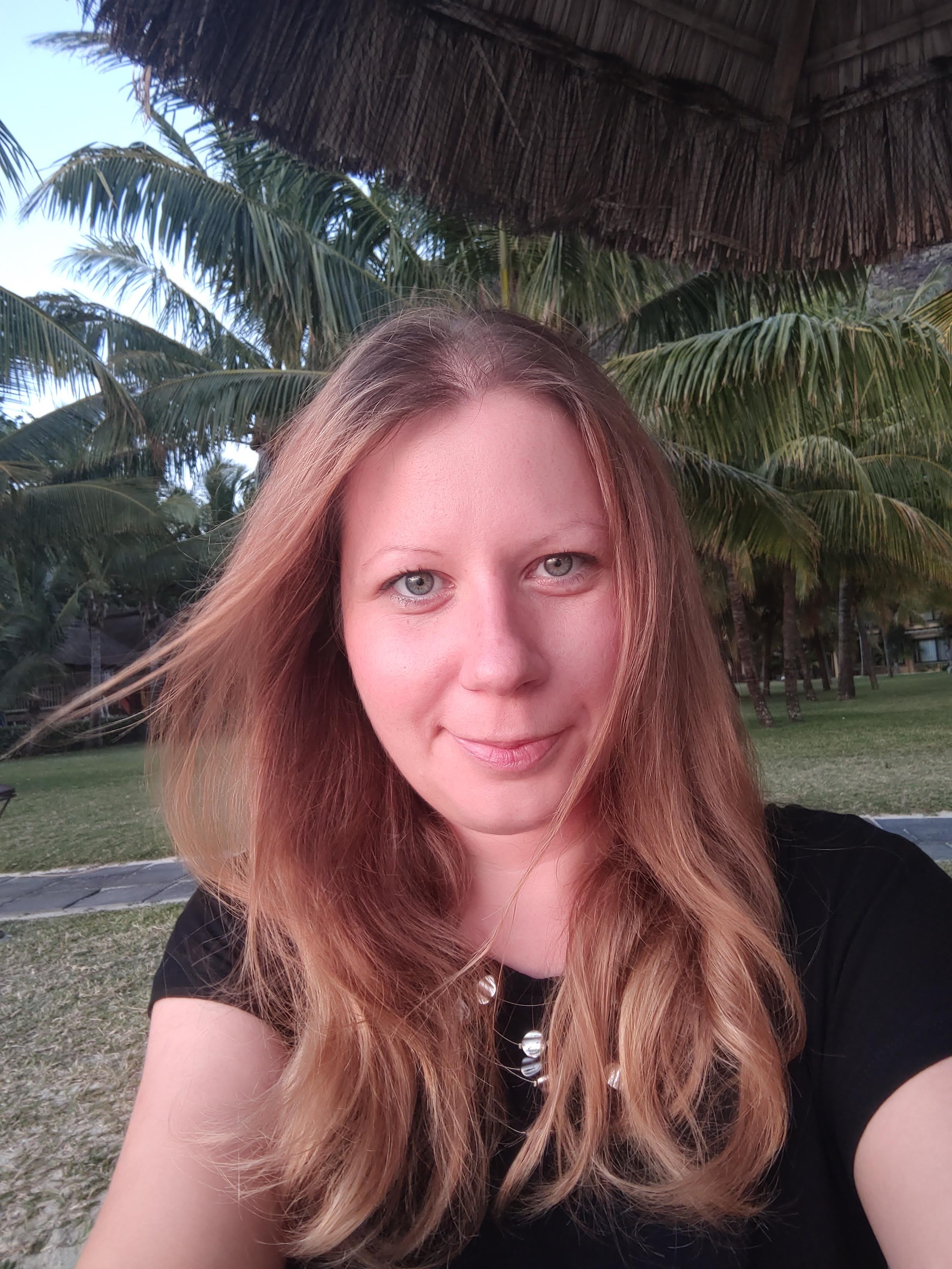 IMAG2551 Laura IMAG2551 Laura